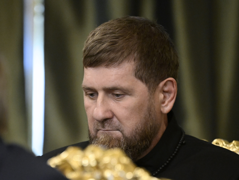 Politico: Ramzan Kadirov je na samrti. Opet