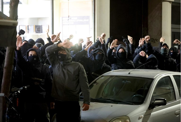 Nasilje je eksplodiralo. "Fotkom Plenkovića i Thompsona počelo je novo normalno" 