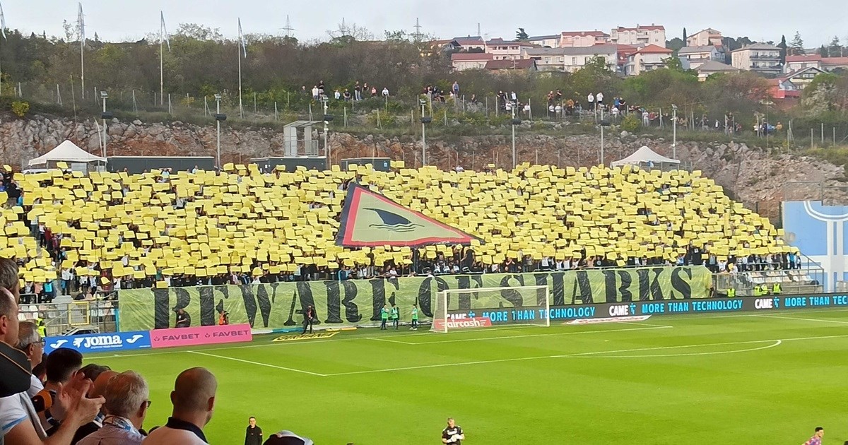 Armada prekinula Jadranski derbi već u 1. minuti. Pogledajte koreografiju