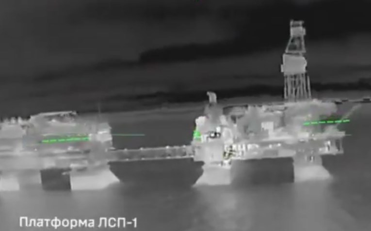 VIDEO Ukrajinska vojska: Napali smo tri ruske naftne platforme u Kaspijskom moru