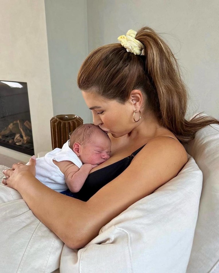 Što kupiti novopečenoj mami? 7 korisnih prijedloga