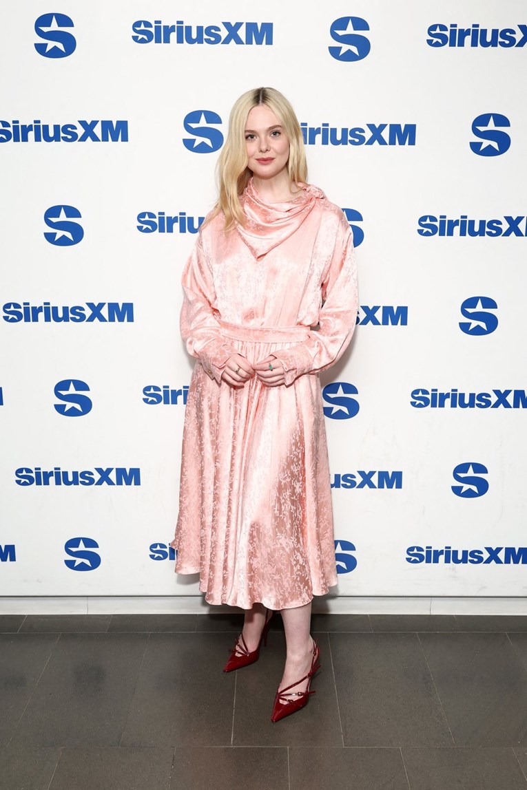 Elle Fanning nosi cipele koje već godinama ne silaze s liste modnih favorita