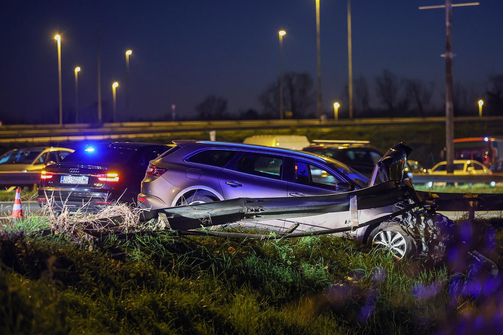 FOTO I VIDEO Teška nesreća u Zagrebu, vozač na mjestu poginuo