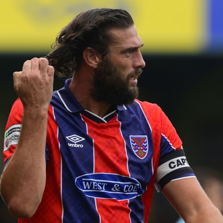 S 22 je kupljen za 41 milijun eura, s 35 je zarađivao 1600 eura. Sad igra šestu ligu