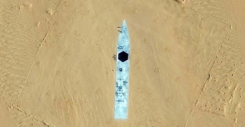 FOTO Kinezi napravili makete američkih brodova u pustinji, pogledajte kako izgledaju