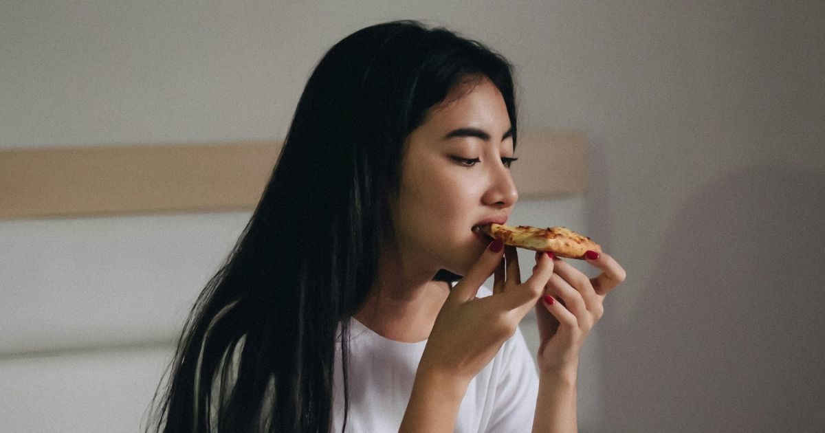 Noćno prejedanje nije manjak discipline. Što ga zapravo uzrokuje?