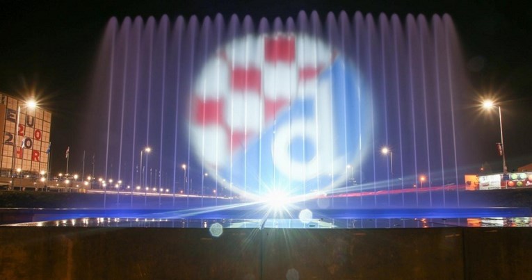 Fontana u Zagrebu svijetli za Dinamo u Europi, tu je veliki grb 