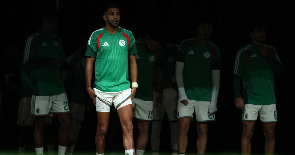 Mahrez nakon ispadanja sa SP-a napustio reprezentaciju i ostao bez kluba