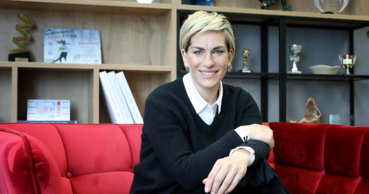 Nika Fleiss progovorila o teškom porodu i majčinstvu: "Nisam dobro, pucam"