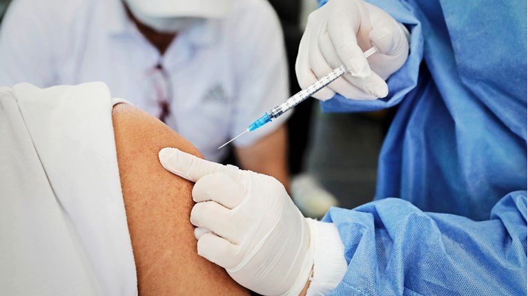 CDC: Upale srčanog mišića kod mlađih muškaraca nakon cjepiva mRNA češće od očekivanog