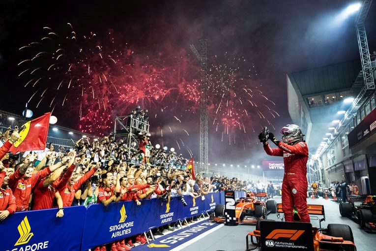 Senzacija: Ferrari slavi duplu pobjedu i Vettelov prvi trijumf od prošlog ljeta