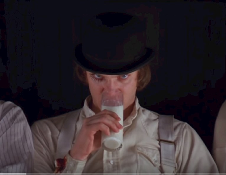 Velika tajna slavnih redatelja: Zašto likovi u filmovima piju mlijeko?
