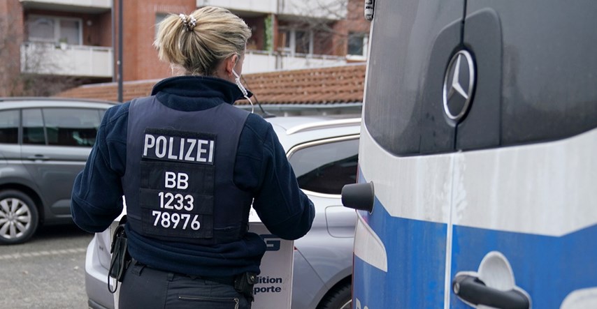 Njemačka policija pretresla neonacističku grupu, članovi spremali napade