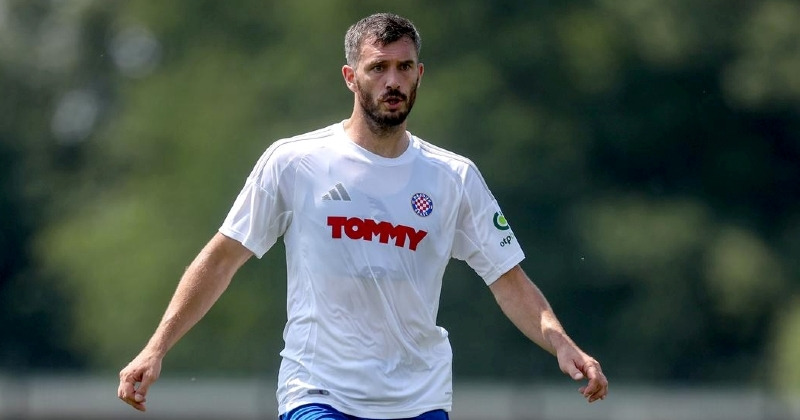 Istekao mu je ugovor, ali Hajduk još nije objavio njegov odlazak. Evo zašto