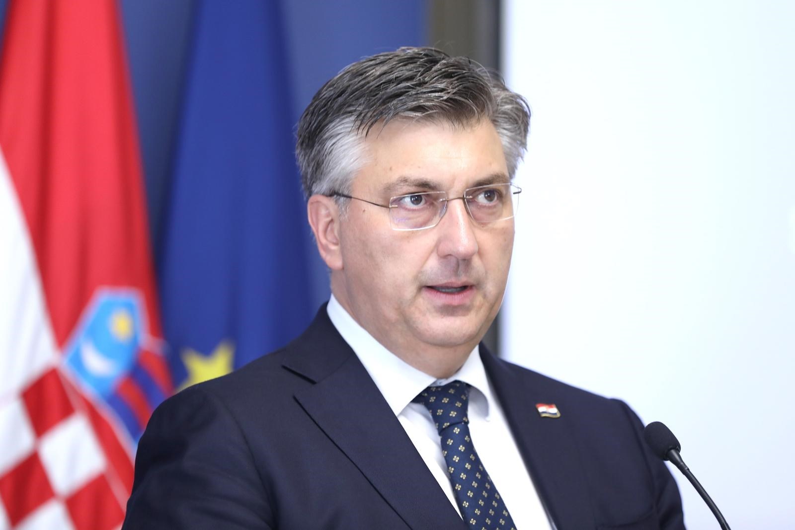 Plenković: Smatramo da život počinje začećem, ali poštujemo pravo žene na izbor