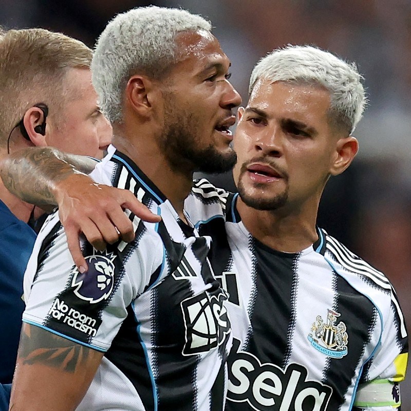 Drama na letu za Južnu Koreju. Zvijezde Newcastlea nakon 12 sati sletjele u Amsterdam