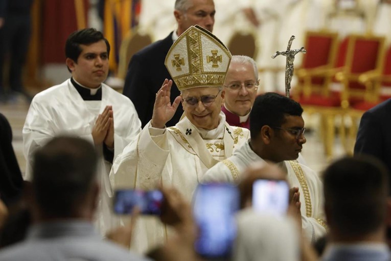 Papa: Nemojte ostati nijemi zbog svjetskih sukoba