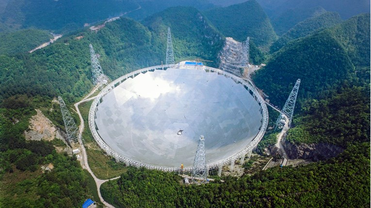 Kina omogućila međunarodnim znanstvenicima rad na najvećem teleskopu na svijetu