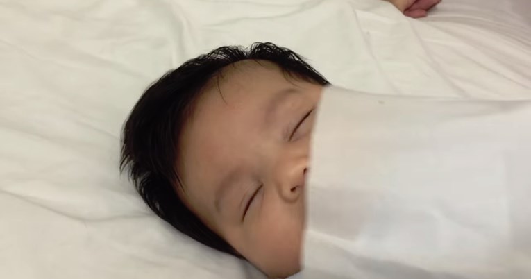Možete li bebu uspavati u manje od jedne minute? Ovaj tata tvrdi da možete