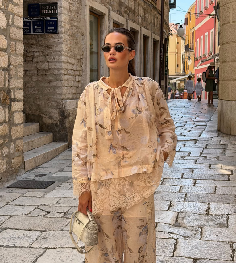Adriana Ćaleta-Car zna kako izgledati dotjerano i usred toplotnog udara