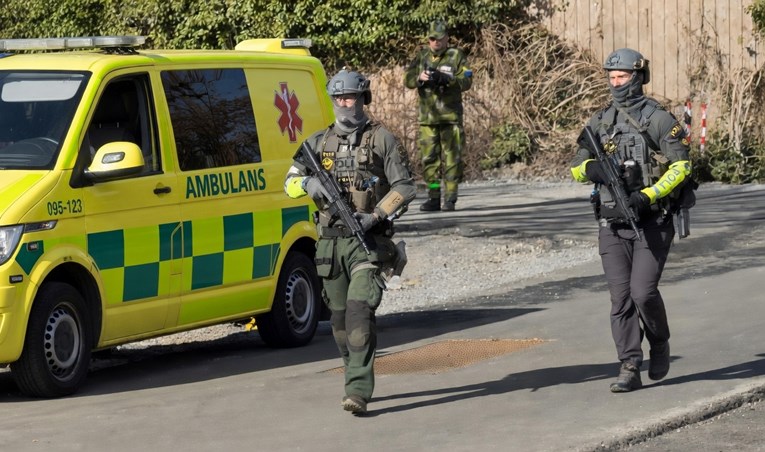 Švedska digla sigurnosni zid oko stranih ambasada. "Prijeti teroristički napad"