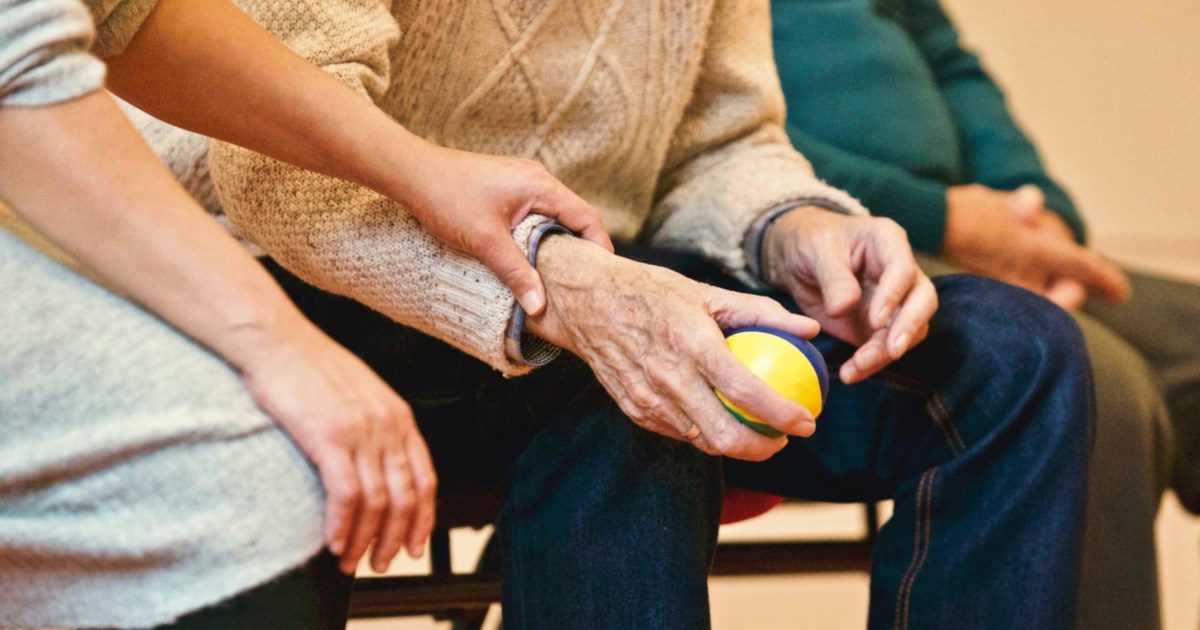 Ovo su razlozi zašto žene češće obolijevaju od Alzheimerove bolesti, kažu doktori