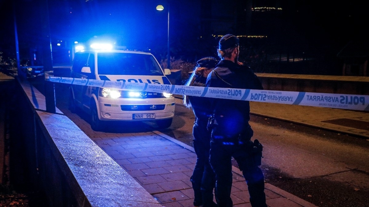 Osoba u Švedskoj pala sa sedmog kata i usmrtila drugu osobu na koncertu za ABBA-u