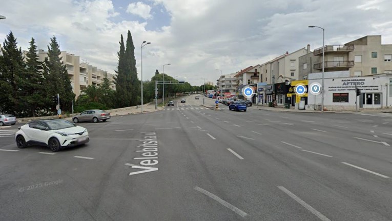 Sudar motociklista s autom u Splitu. Poginuo je na licu mjesta