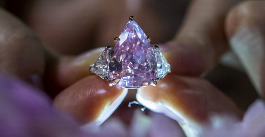 Rijedak dijamant vrijedan 35 milijuna dolara ide na aukciju u New Yorku