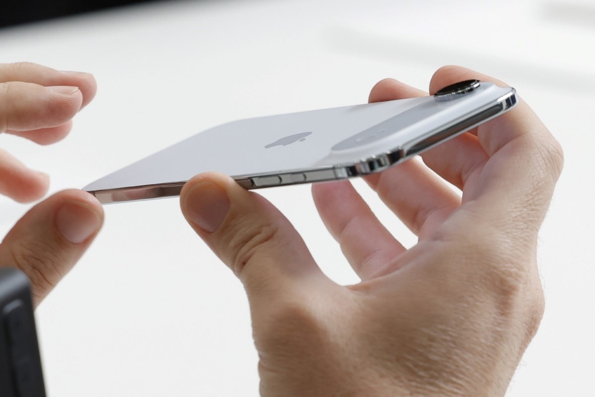 Apple navodno ipak ne odustaje od iPhonea Air. Planira ga i poboljšati