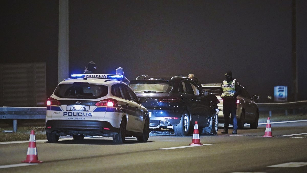 17-godišnjaci pijani na A3 bježali policiji, izmjenjivali se za volanom