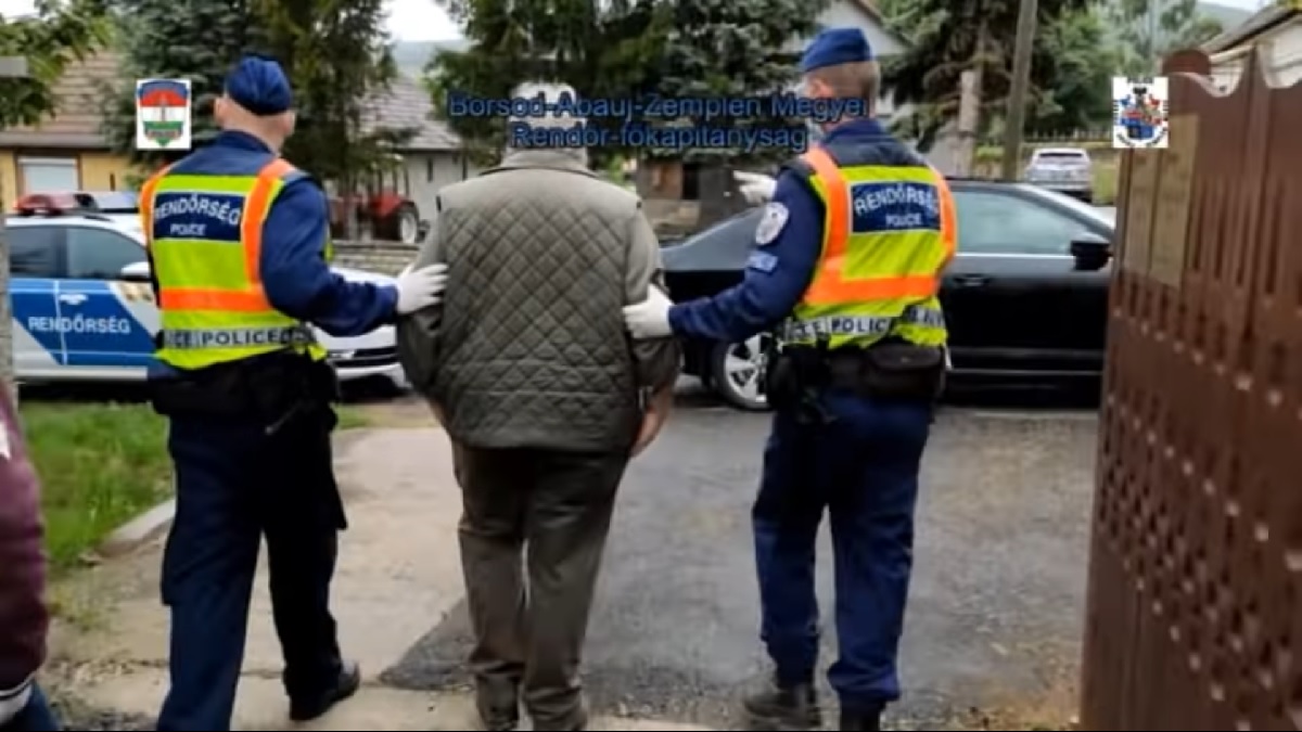 VIDEO Mađarska policija privela muškarca zbog objave na Facebooku
