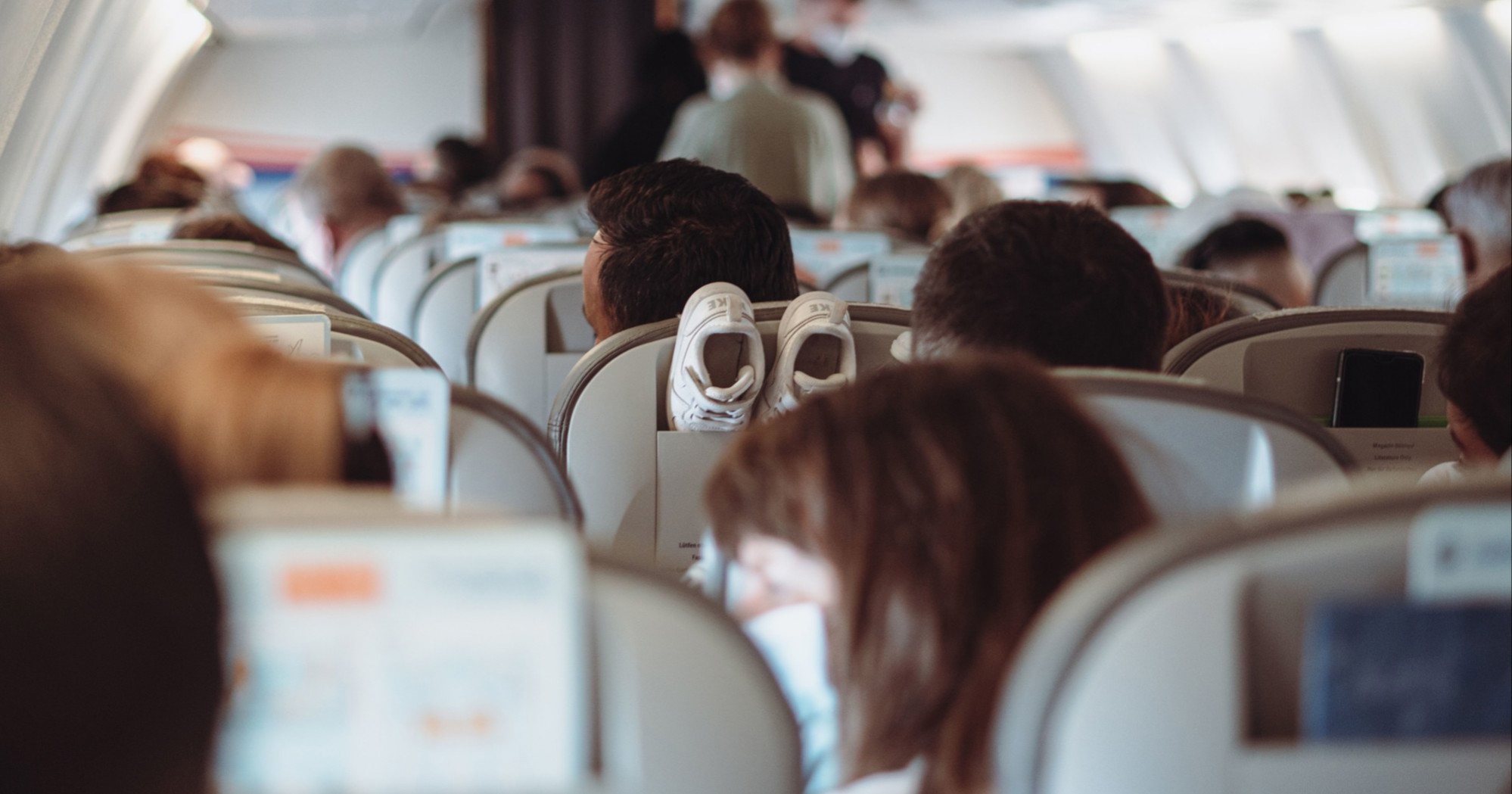 "Naplaćuju roditeljima koji žele sjediti s djecom na letovima": Ryanair pod istragom