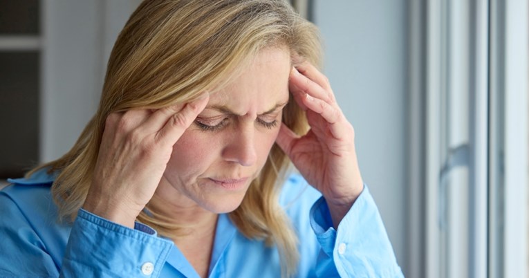 Neurologinja upozorava: Ova večernja navika čest je okidač za migrenu