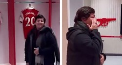 VIDEO Ušla je u svlačionicu Arsenala, vidjela dres svog sina i počela plakati