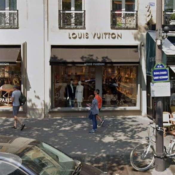 Autom u rikverc uletjeli u Louis Vuitton u centru Pariza, u četiri minute sve pokrali