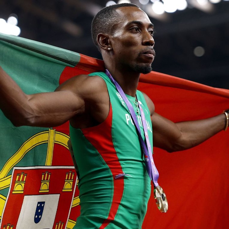 Atletičar dramatično osvojio zlato: Otac mi se borio za život, ali nije dao da stanem