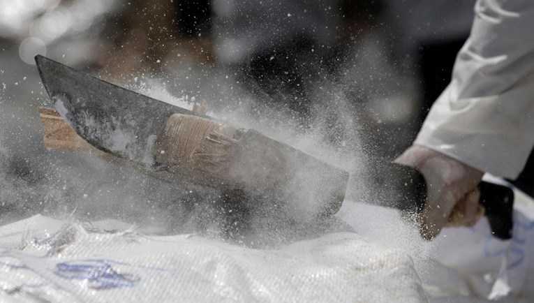 Francuzi morali javno upozoriti: Kokain ne liječi koronavirus