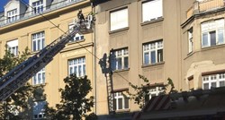 VIDEO Srušio se ogroman komad fasade sa zgrade u centru Zagreba