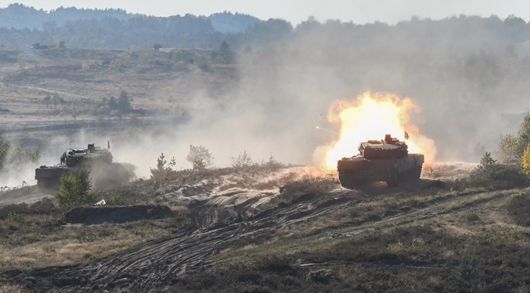 Šef NATO-a: Uskoro ćemo pronaći rješenje za tenkove koji idu Ukrajini