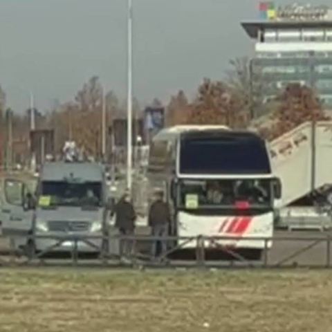 U Beogradu busevi puni birača iz BiH. Kažu da ne znaju zašto ne glasaju kod kuće