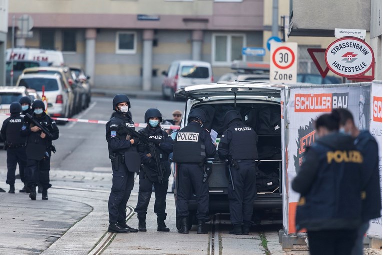 Austrija provodi istragu protiv 21 osobe povezane s teroristom iz Beča