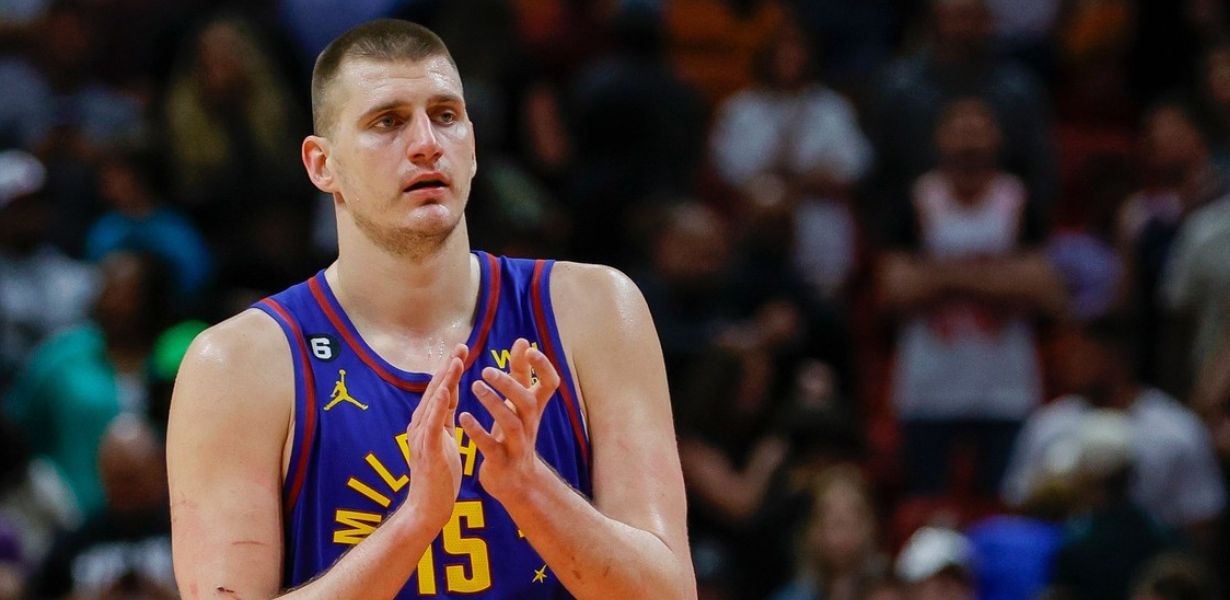 Pogledajte kako je Nikola Jokić izluđivao jednog od najboljih obrambenih centara lige
