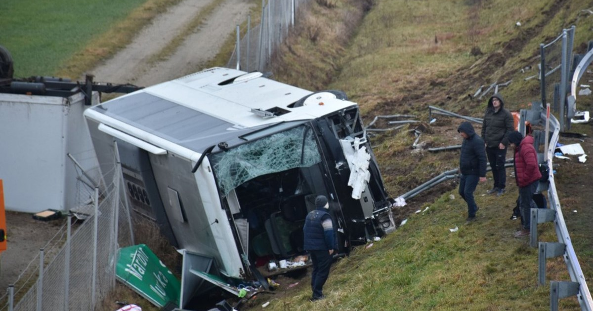 Kod Murske Sobote sletio autobus, troje poginulih, više ozlijeđenih