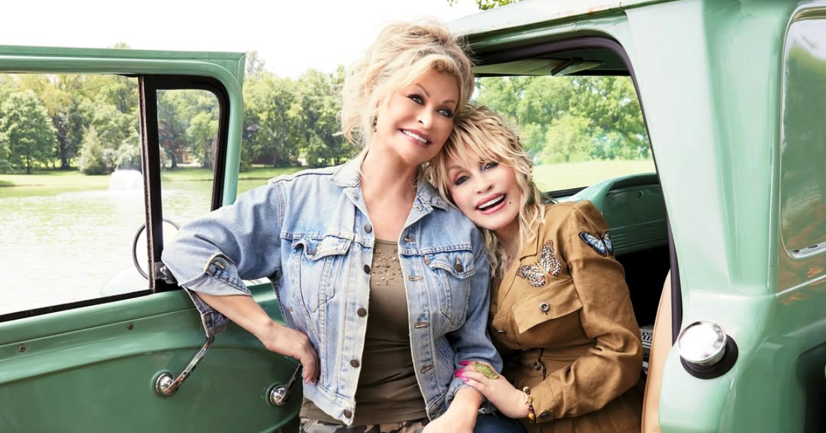 Sestra Dolly Parton pozvala fanove da zajedno mole za zdravlje pjevačice