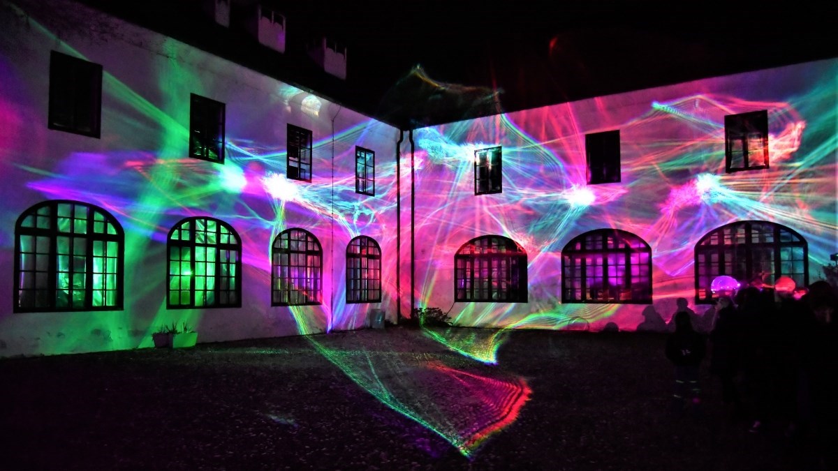 Grad dobio svjetionik, a Tuškanac meteorite. Evo detalja Festivala svjetla Zagreb