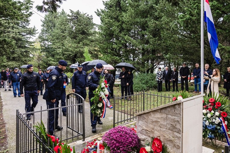 Na Bosanci položeni vijenci za sedmoricu dubrovačkih branitelja