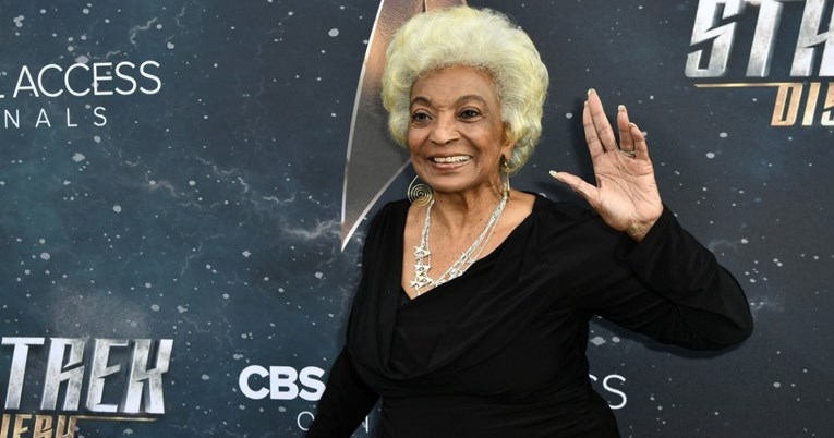 Pepeo Nichelle Nichols, poručnice Uhure iz Zvjezdanih staza, šalje se u svemir