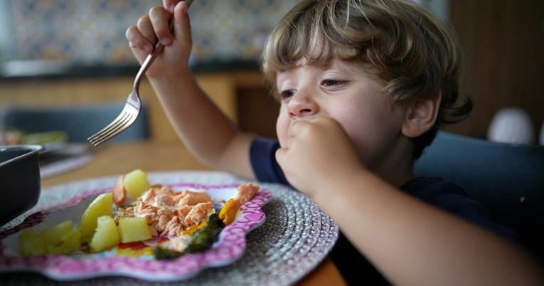 Pedijatri otkrivaju 10 namirnica koje pomažu djeci kod neredovite stolice