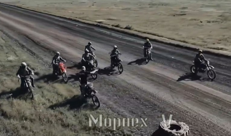 Nova taktika u Donbasu. Putinovi "motoristi samoubojice" stvaraju kaos na prvoj crti